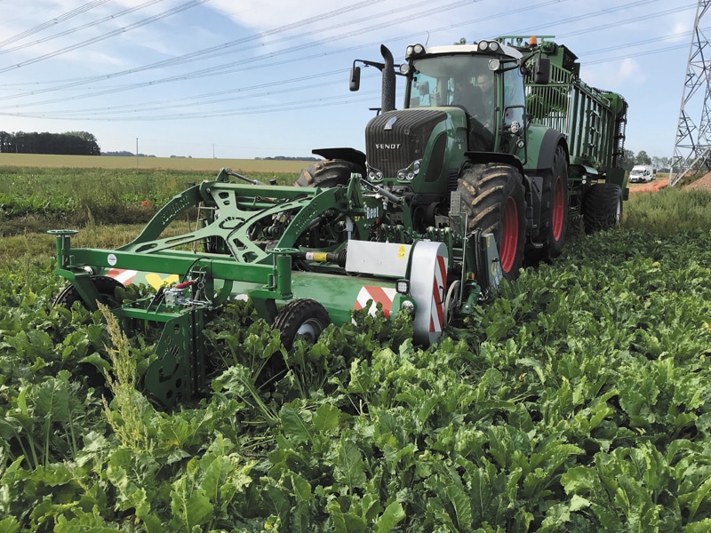 Effeuilleuse arracheuse frontale X-Beet + Débardeuse Effeuilleuse arracheuse frontale X-Beet + Débardeuse